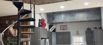 Mancave Ready for Rentals just in time for Ole Miss playoffs minutes from Oxford