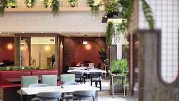 Se sirven desayunos, almuerzos y cenas