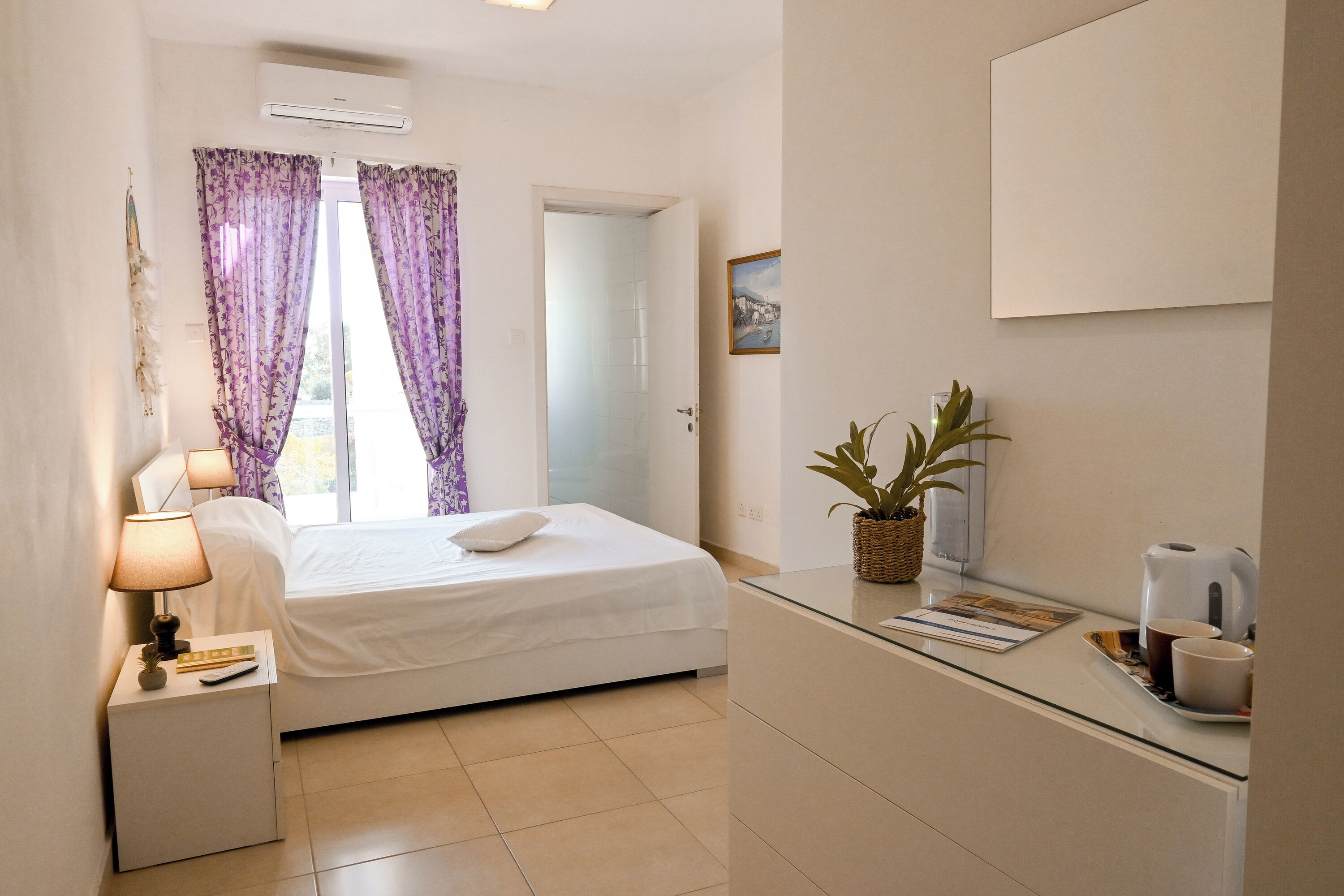 3 bedrooms, iron/ironing board, free WiFi, bed sheets