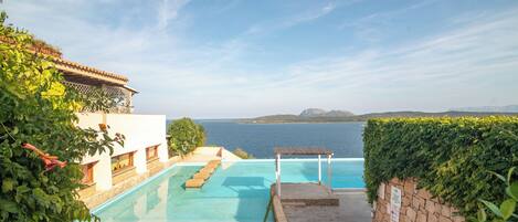 Family Studio, Refrigerator & Microwave (Vacanze Da Giuly With Shared Pool) | Pool