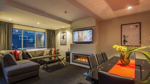 Interior - Central Queenstown Melbourne St Apartment (Queenstown)