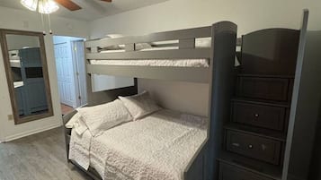 2 bedrooms, WiFi, bed sheets