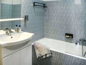 Towels - Les Jardins de l'Ermitage by Interhome (Antibes)