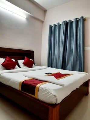 Standard Room | Desk, laptop workspace, free WiFi, bed sheets - Hotel Royal Suites (Bengaluru)