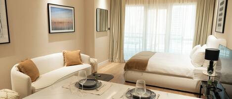 Iron/ironing board, free WiFi, bed sheets