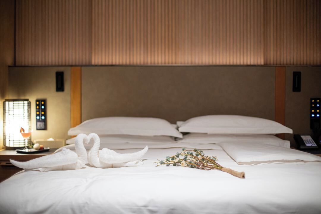 Phòng đôi Deluxe, quang cảnh thành phố | Két bảo mật tại phòng, bàn, khu vực làm việc phù hợp cho laptop 