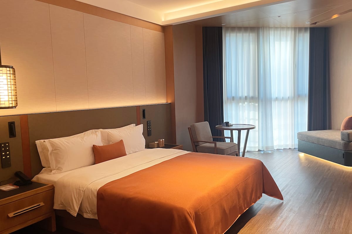 In-room safe, desk, laptop workspace, blackout curtains