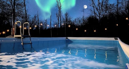 Nordic Forest Spa • Hot Tub • Pool • Near Ottawa