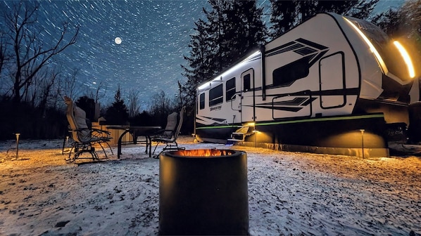 Property grounds - Nordic Spa Forest RV Glamping • Hot Tub • Trails (Mississippi Mills)