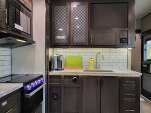 Microwave, oven, stovetop, paper towels - Nordic Spa Forest RV Glamping • Hot Tub • Trails (Mississippi Mills)