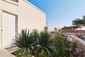 Property grounds - Valdarke Vittorio Apartment (Mali Losinj)
