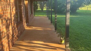 Property grounds - Kalm The Farm - Byron Bay Hinterland Paradise (Numulgi)