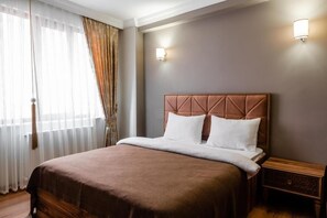 Deluxe Double Room | Seterika/papan seterika, Wi-fi percuma, akses kerusi roda 