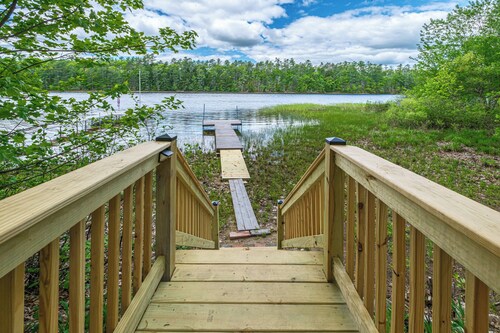 Paddler’s Paradise Lakefront Escape - Dock, Kayaks + Firepit!