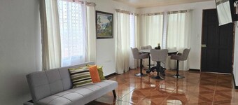 Chirripó Views : High Speed Wi-Fi : Terrace Apartment with 24/7 Security