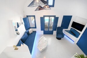 Living area - Villa Evadne, 2 BDR, Outdoor Pool, Indoor Hot Tub, Furnished Terrace, Santorini (Santorini)