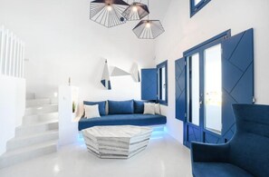 Living area - Villa Evadne, 2 BDR, Outdoor Pool, Indoor Hot Tub, Furnished Terrace, Santorini (Santorini)