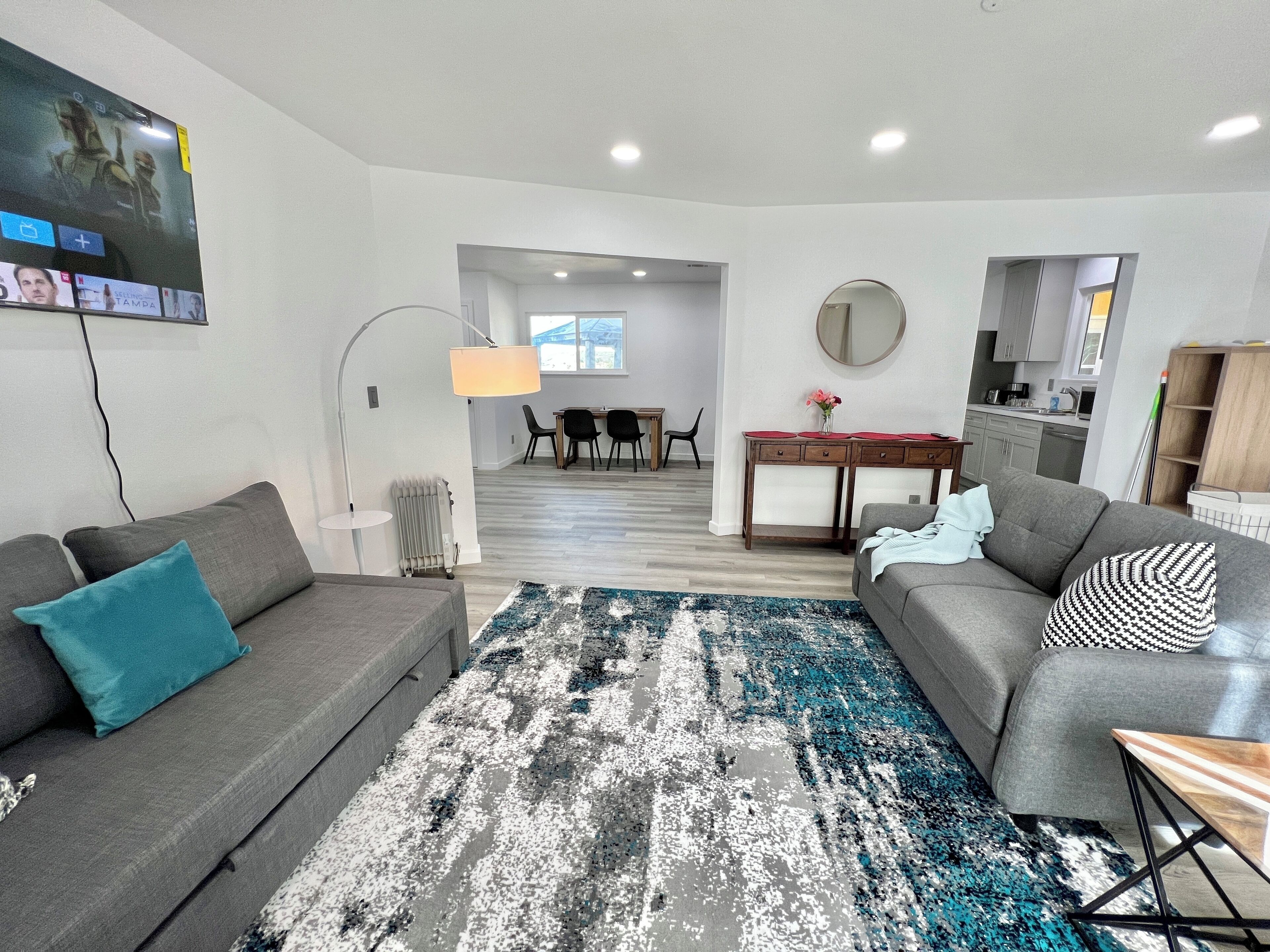 Mountain View Entire House 4 Rooms 3 Baths - Thousand Oaks, CA
