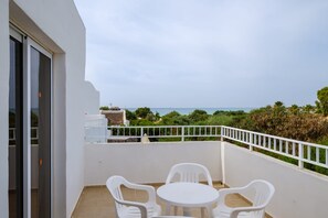 Outdoor dining - Villa Kallidora, 4 BDR, Private Pool, Furnished Terrace, Ayia Napa, Cyprus (Famagusta)