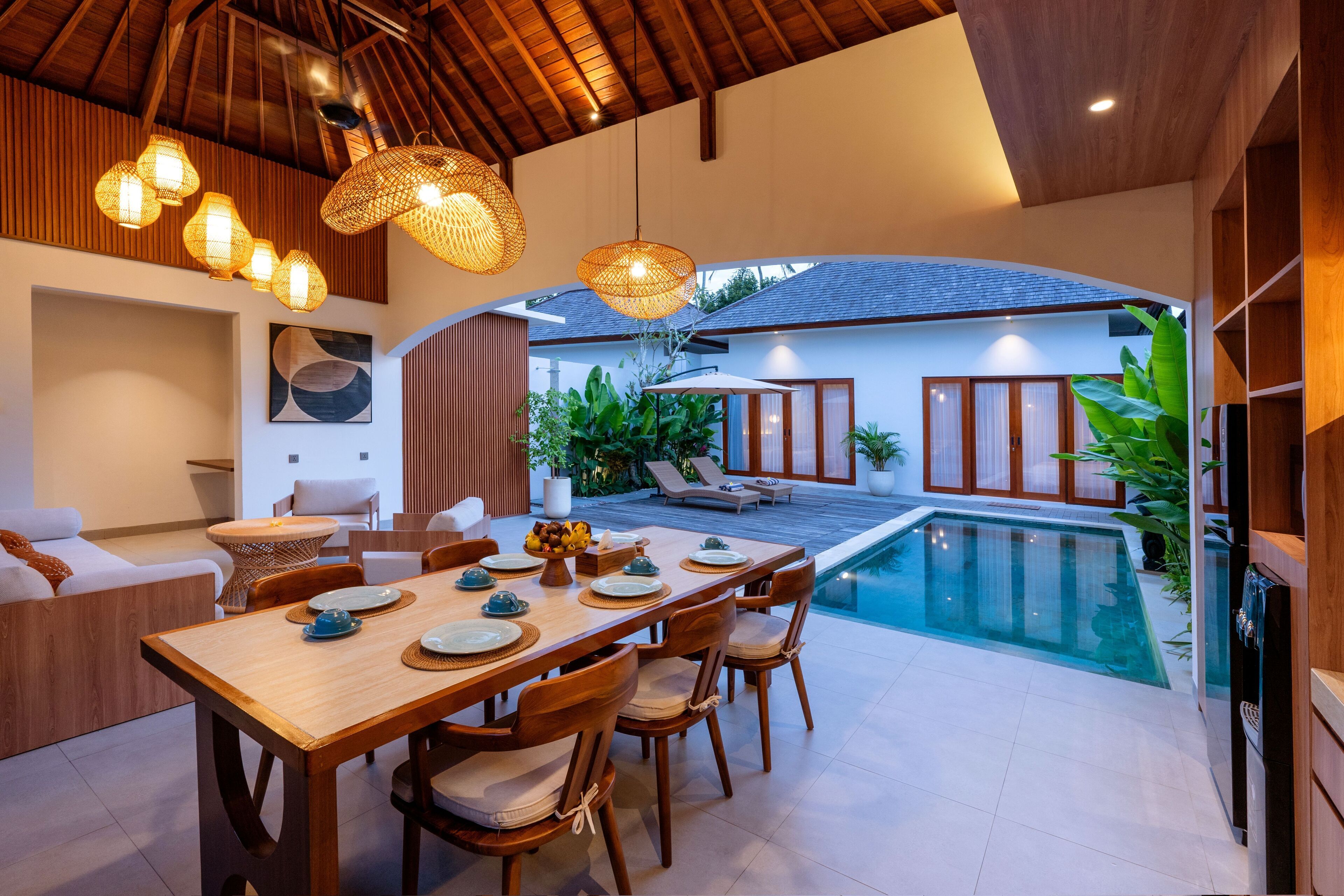 每日供应全套早餐（每人 IDR 200000）