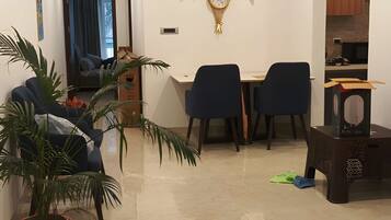 Deluxe Room, Mountain View | Interior