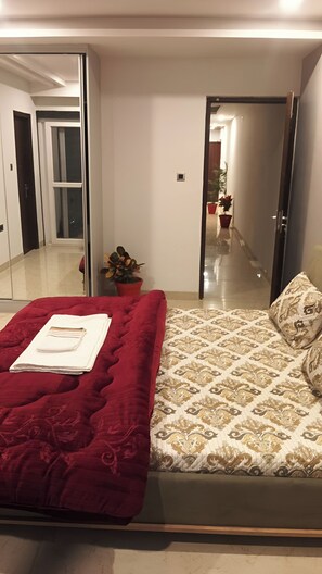 Deluxe Room, Mountain View | Free WiFi - CDS Luxury Homestay Shimla (Shimla)