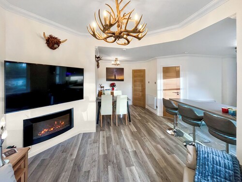 Beautiful modern apartment in Banchory.