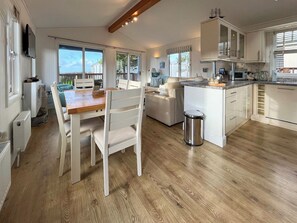 Interior - 3 bedroom accommodation in Salcombe (Salcombe)