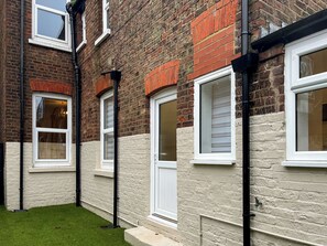 Exterior detail - The Quay & Coast Escape (Bridlington)