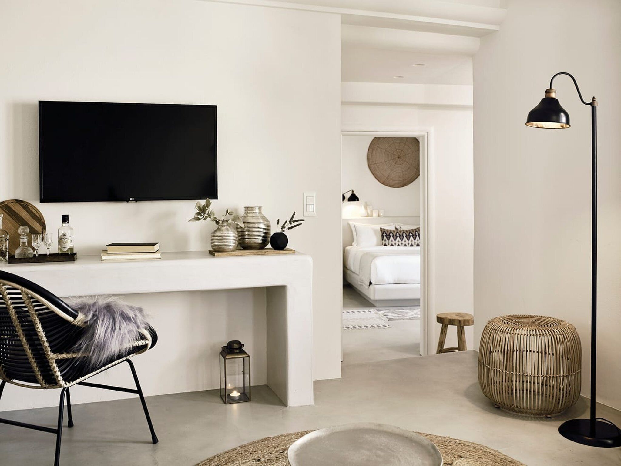 2 bedrooms, in-room safe, iron/ironing board, free WiFi