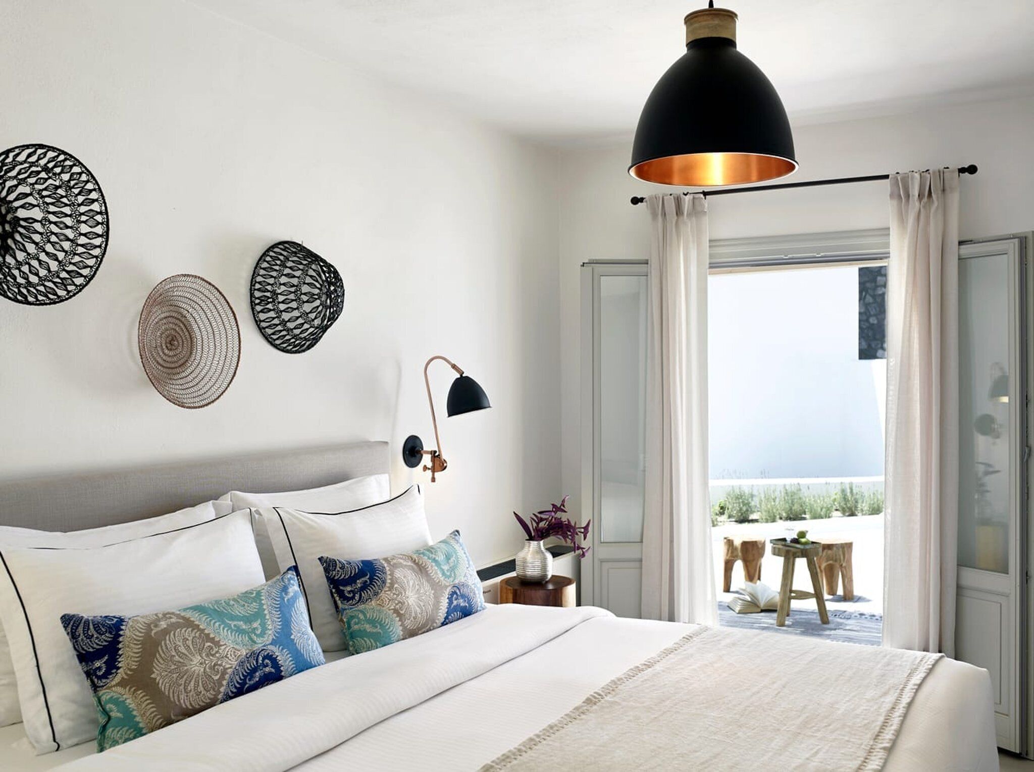 2 bedrooms, in-room safe, iron/ironing board, free WiFi