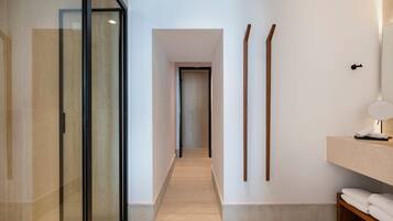 Shower, towels, soap, shampoo