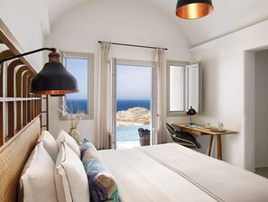 1 chambre, coffres-forts dans les chambres, fer et planche à repasser