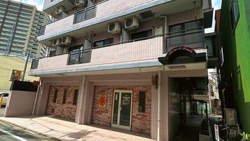 Fasade – kveld/natt