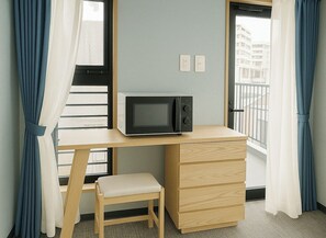 Junior Double Room, 1 Queen Bed, Non Smoking, Private Bathroom | Blackout drapes, free WiFi - AOMUGIHOTEL-Otsuka (Tokyo)