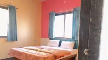 Villa, Mountain View | Katil lipat simpan/tambahan, cadar katil