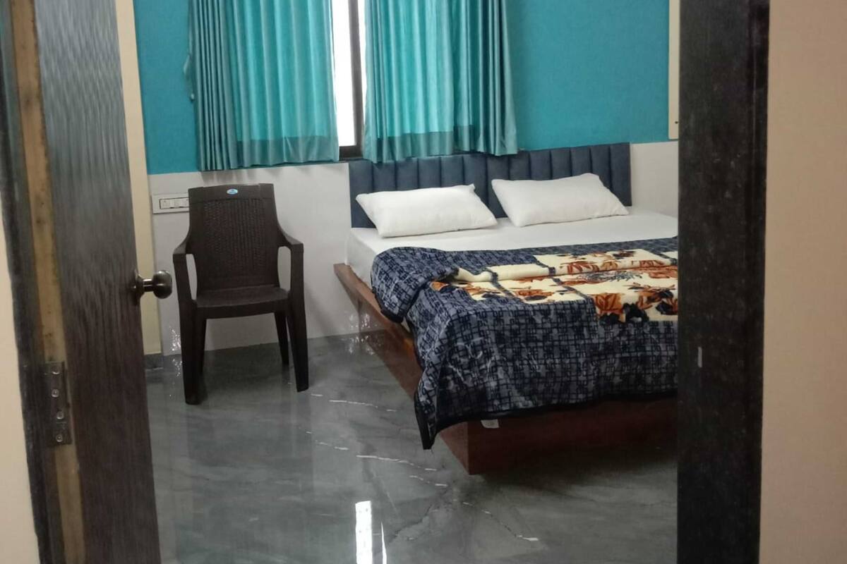 Villa, Mountain View | Rollaway beds (surcharge), bed sheets