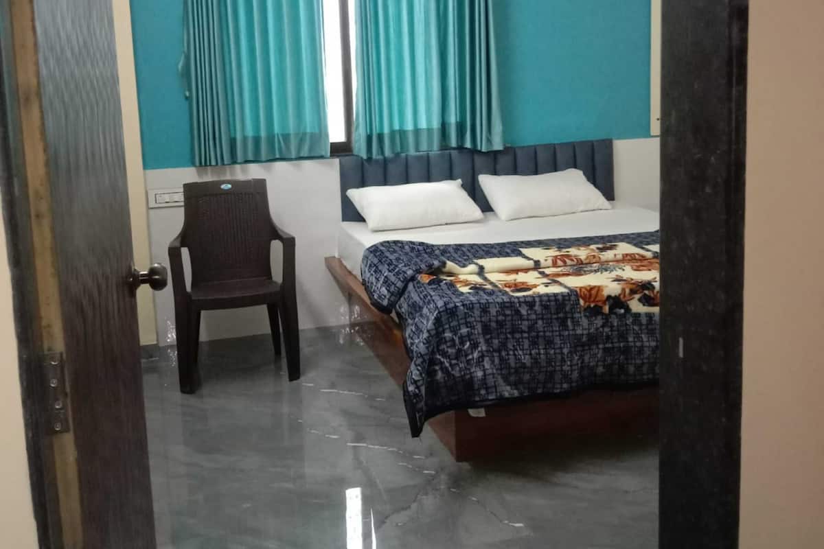 Villa, Bergblick | Zustellbetten, Bettwäsche