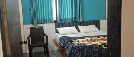 Camas plegables/adicionales y ropa de cama