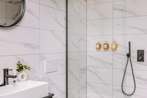 Bathroom - Hotel Rose Rotterdam (Rotterdam)