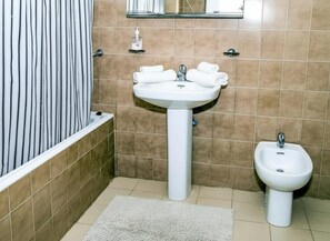 Apartment | Badezimmer