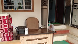 Quầy tiếp tân
