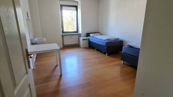 Iron/ironing board, free WiFi