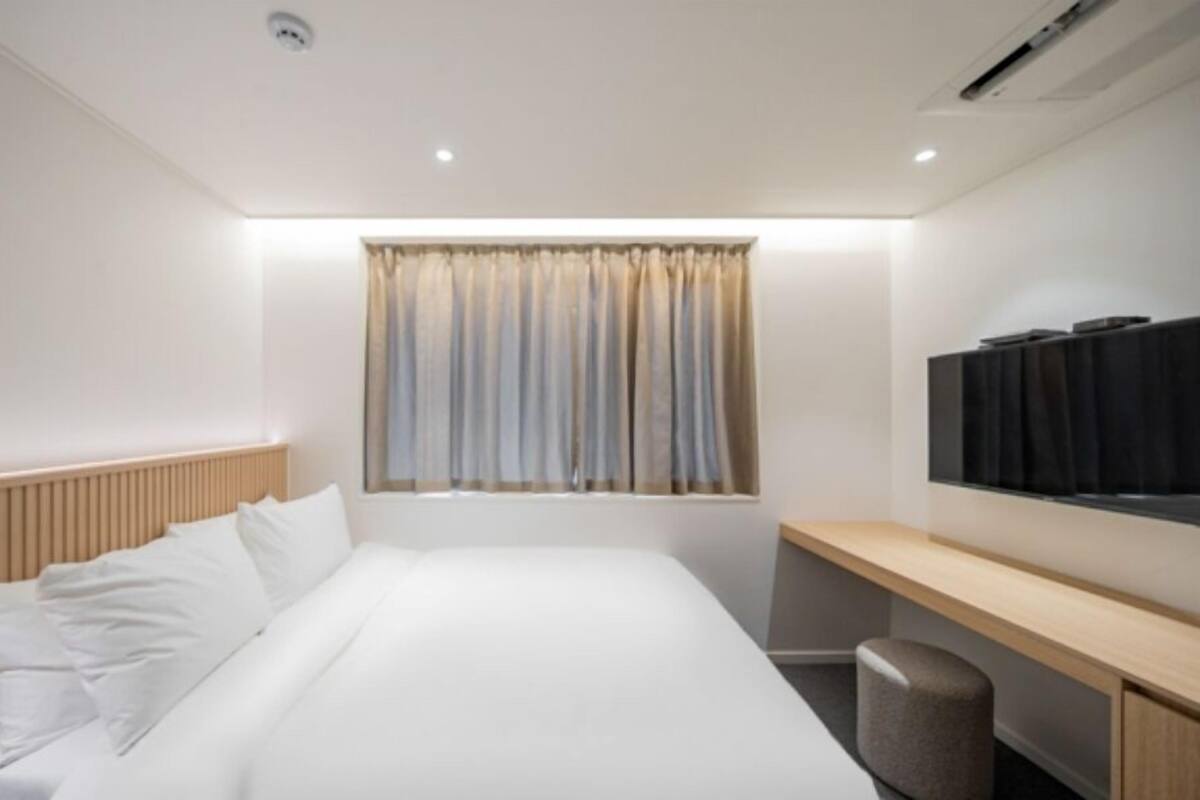 Superior Double Room | Desk, laptop workspace, free WiFi