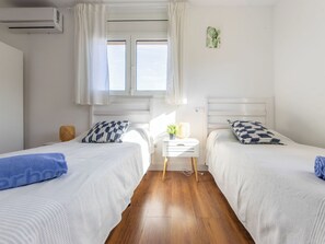 5 habitaciones, escritorio y internet