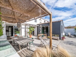 Outdoor dining - Charme et Confort en bord de mer by Interhome (Ile de Noirmoutier)