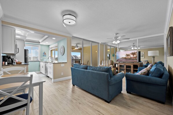 TV - Coastal Comfort-Hwy 1 Condo 1/1.5 (Jupiter)