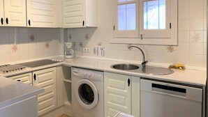 High chair - Apartment in Nerja With Panoramic Sea Views (Nerja)