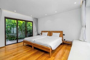 Villa | Free WiFi - 2Br Peaceful Pool Villa V275 (Si Sunthon)