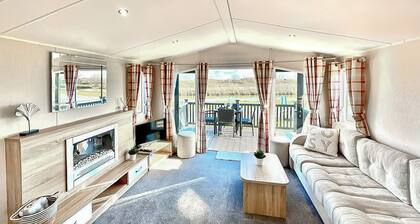 Leisure Lodge Hot Tub (Pet)